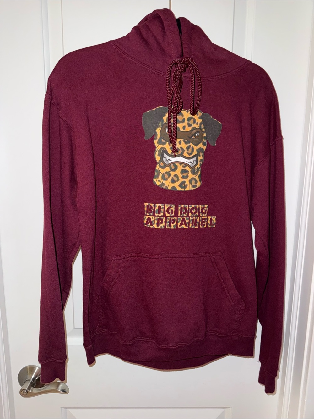 Big Dog Apparel Burgundy Leopard Graphic Hoodie Size Large Preowned